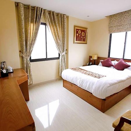 Hanoi B Hotel & Travel - 5 Mins Hoan Kiem Lake Экстерьер фото