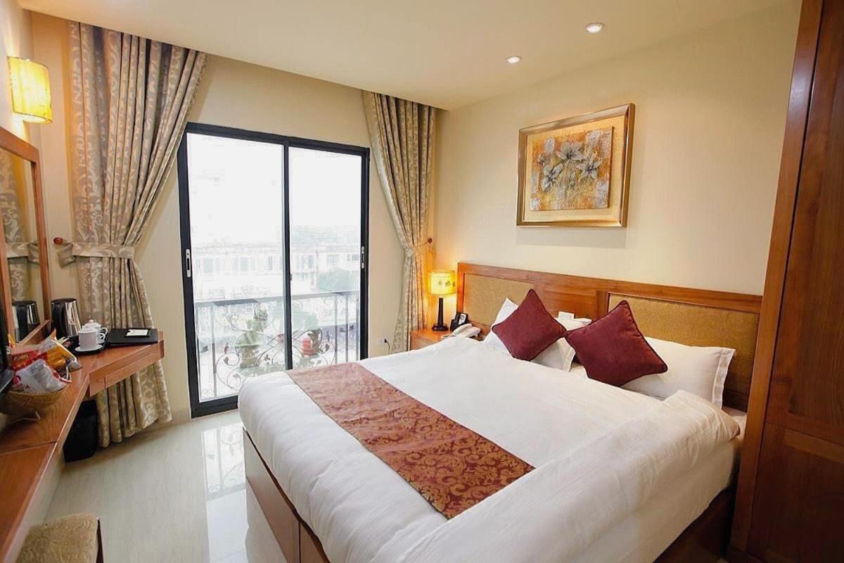 Hanoi B Hotel & Travel - 5 Mins Hoan Kiem Lake Экстерьер фото